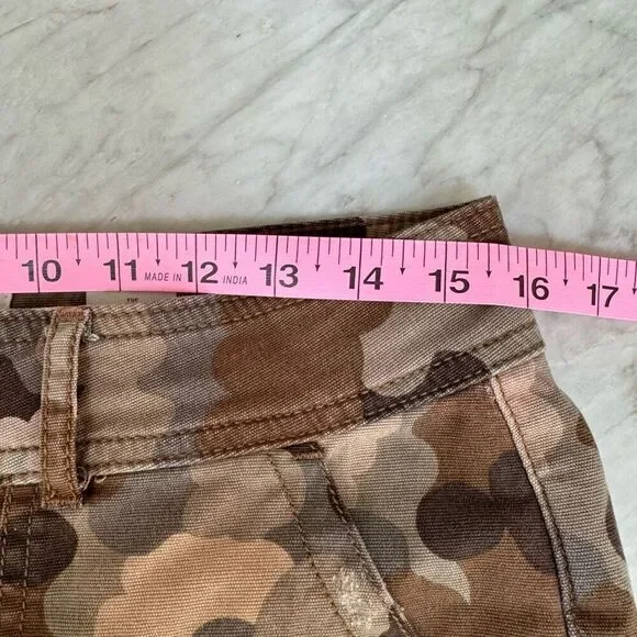 Anthropologie The Wanderer Utility Shorts Brown Olive Abstract Camo 28 - Picture 5 of 7